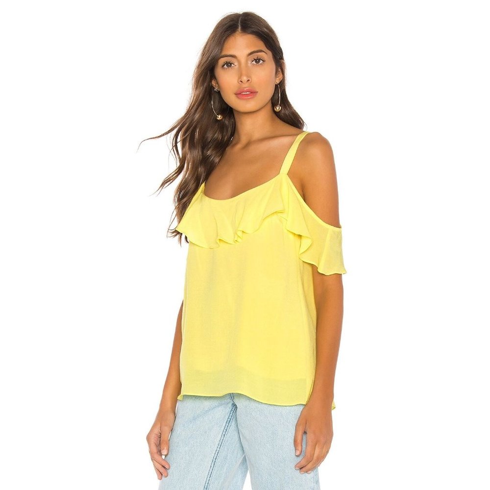 L'Academie NWT Isla Off Shoulder Ruffle Blouse in Pale Yellow size XS Revolve